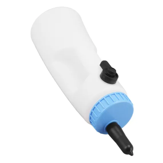 2.5L Vertical Calf Feeding Bottle with Handle Strong Sealing PE Calf Nursing Bottle for Lambs Calves Other Animals image: 1